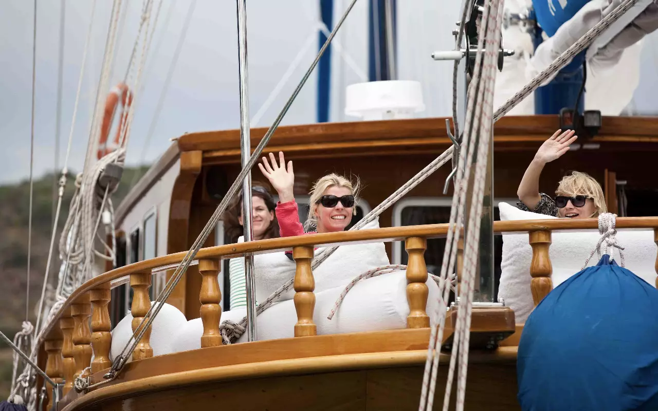 Blue cruises
