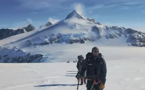 Alpinisme, skiën en expeditie-reizen